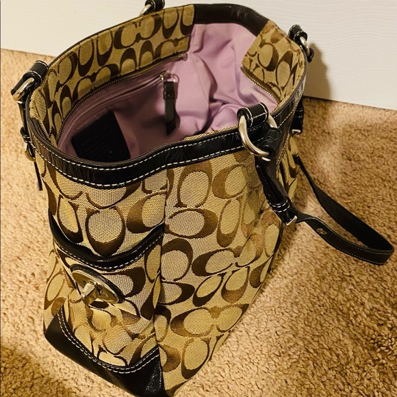 Coach Purse/Handbag Signature Collection - Picture 4 of 8